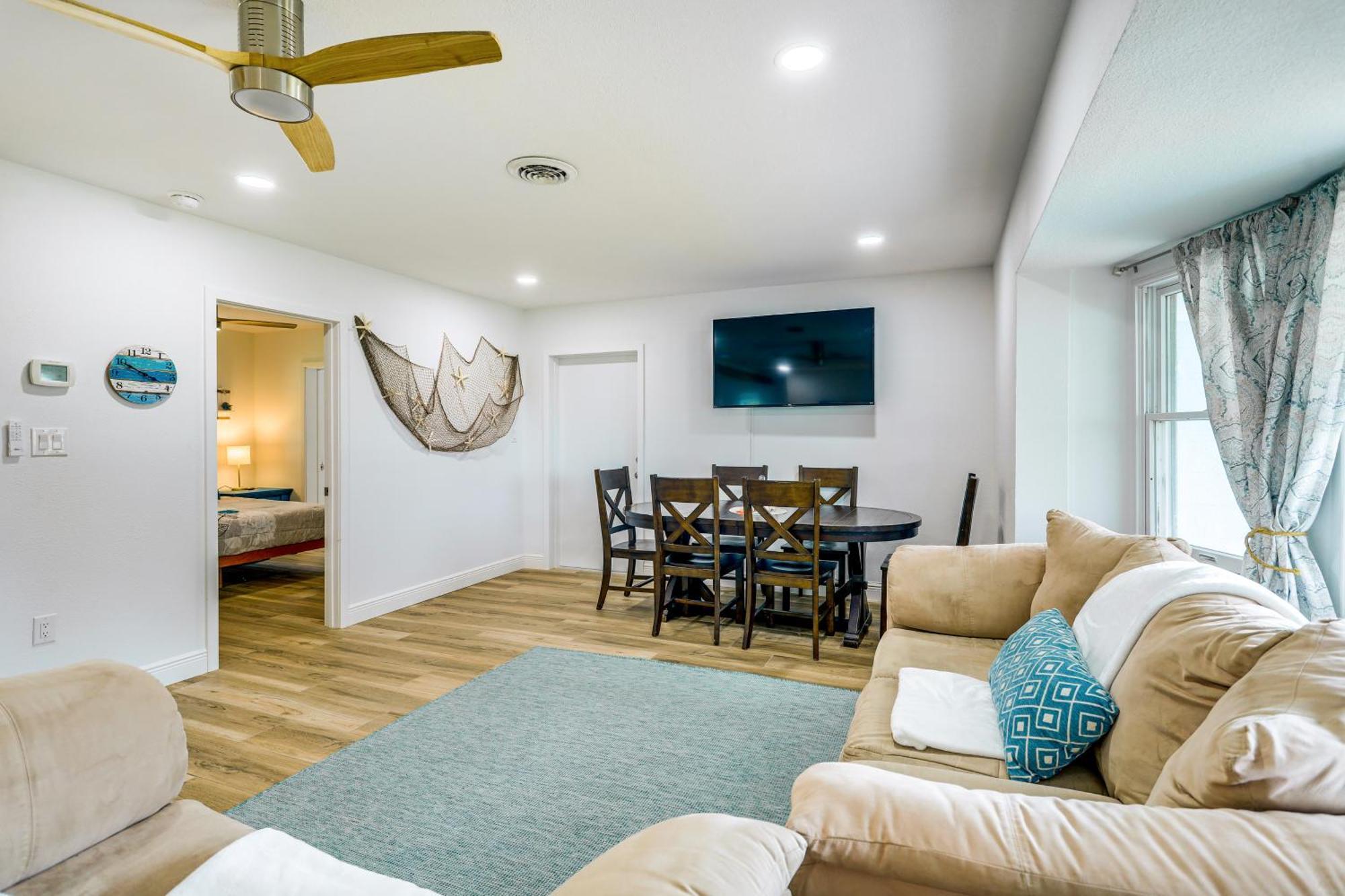 Pet-Friendly Cocoa Beach Home Walk To Beach! Buitenkant foto