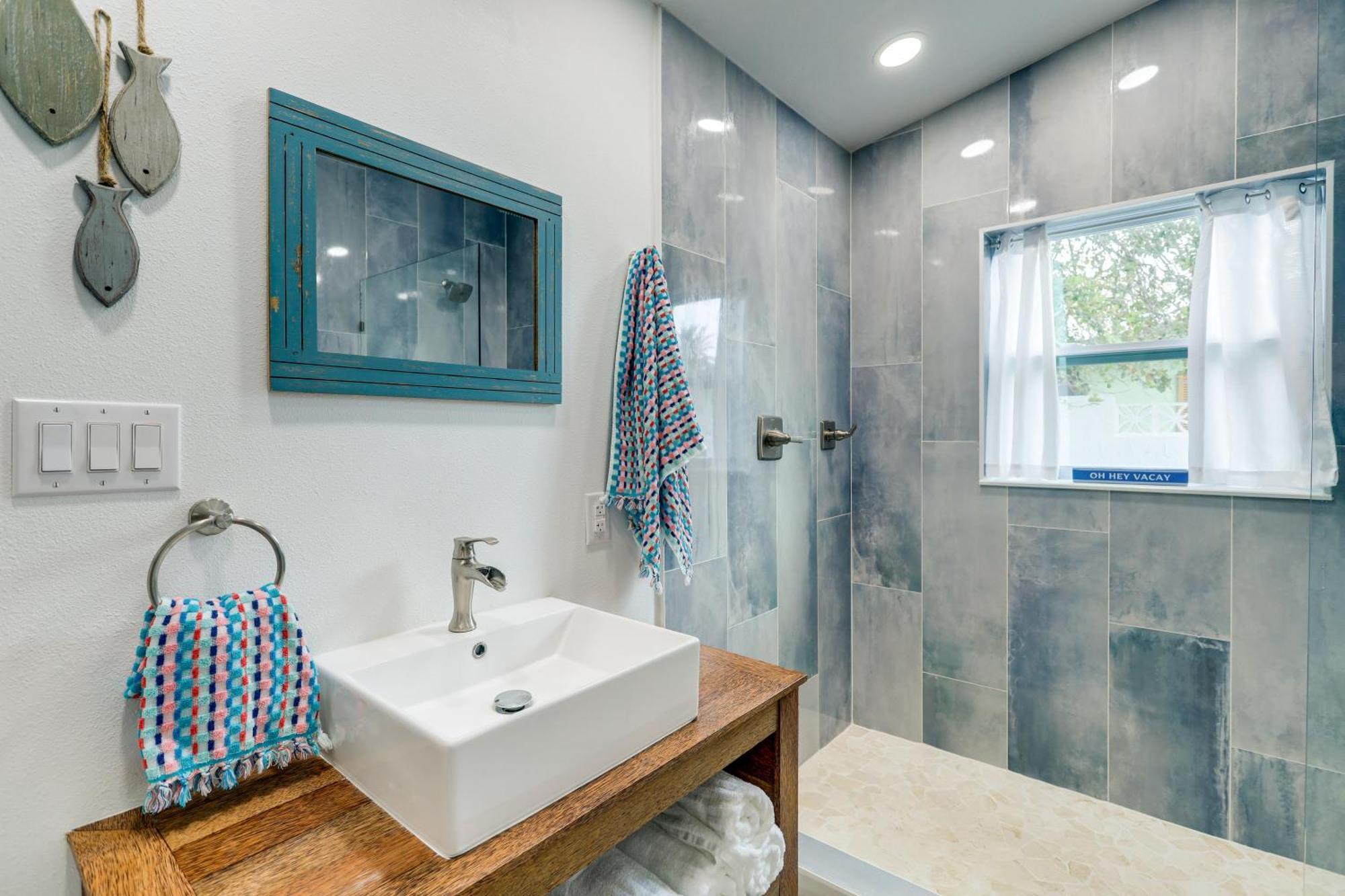 Pet-Friendly Cocoa Beach Home Walk To Beach! Buitenkant foto